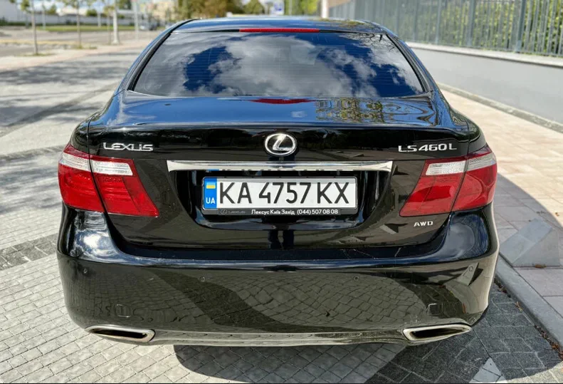 Lexus LS 2009 - 8
