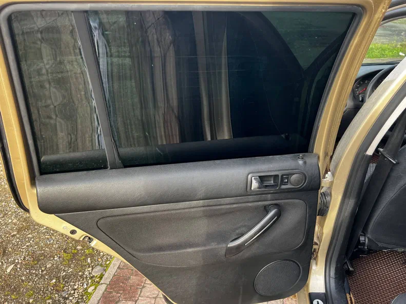 Volkswagen Golf 2001 - 7