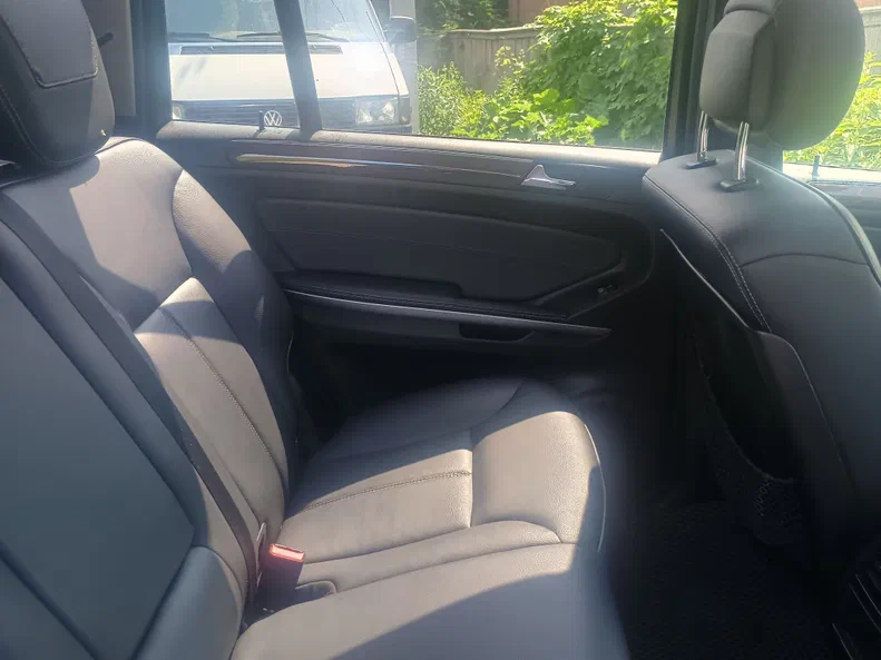 Mercedes-Benz GL-Клас 2011 - 8