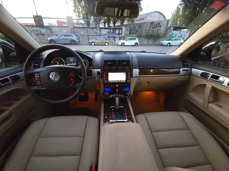 Volkswagen Touareg 2008 - 9