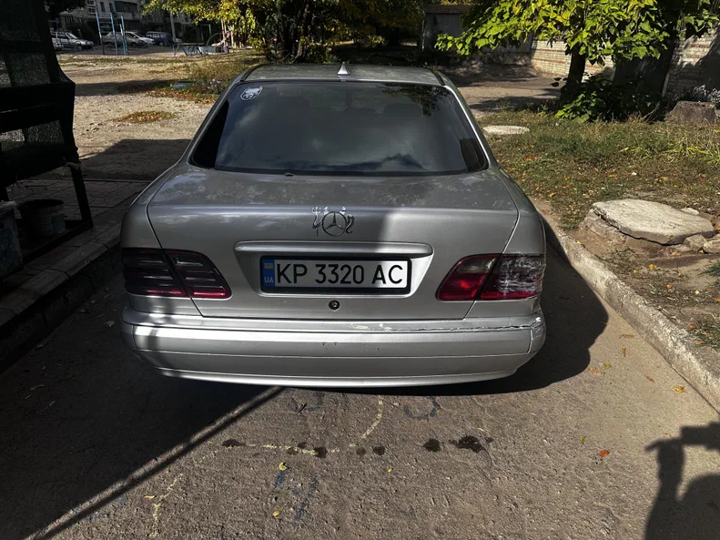 Mercedes-Benz E-Клас 2000 - 16