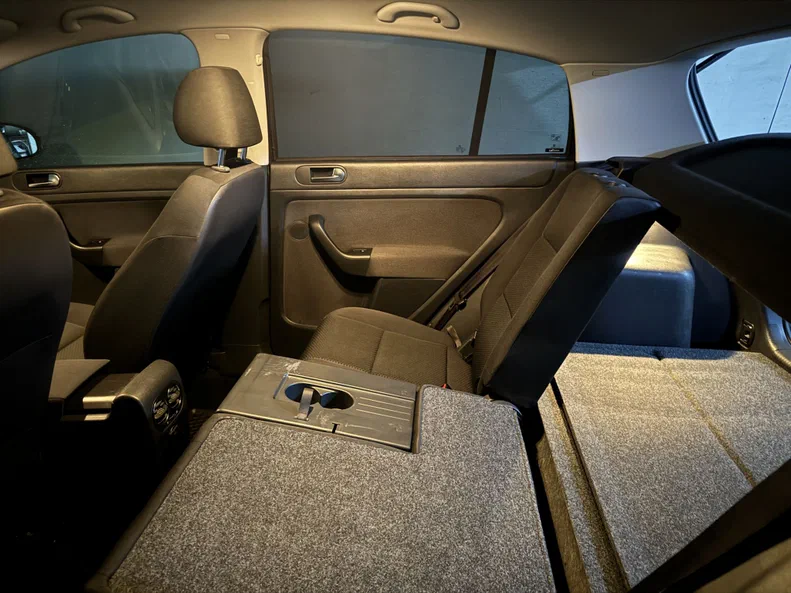 Volkswagen Golf 2010 - 23