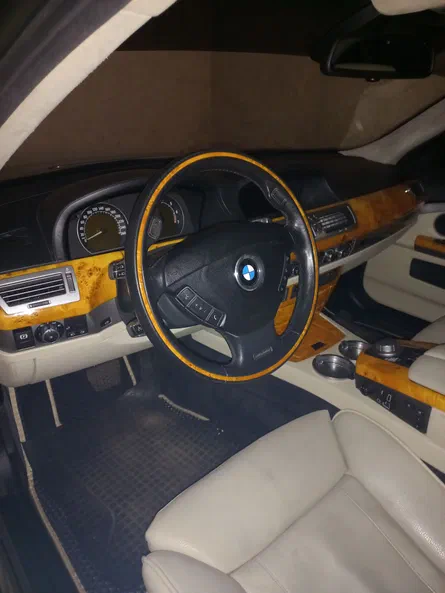 BMW 7 серія 2005 - 10