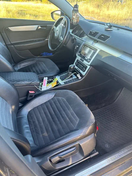 Volkswagen Passat 2011 - 9