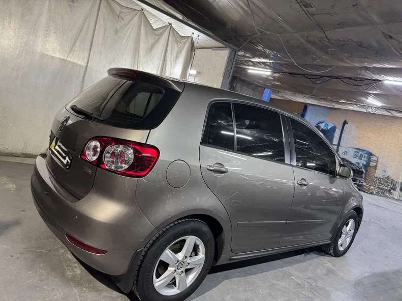 Volkswagen Golf 2010 - 16