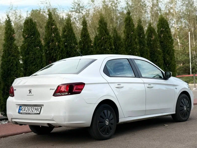 Peugeot 301 2018 - 6