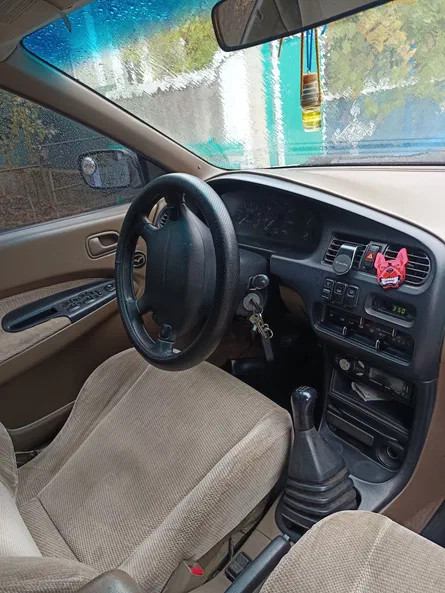 Mazda Protege 1995 - 5