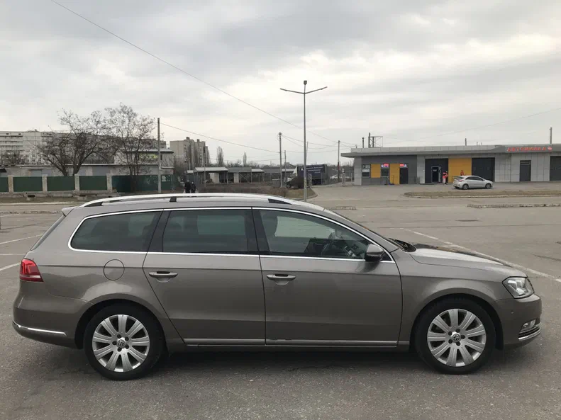 Volkswagen Passat 2013 - 48
