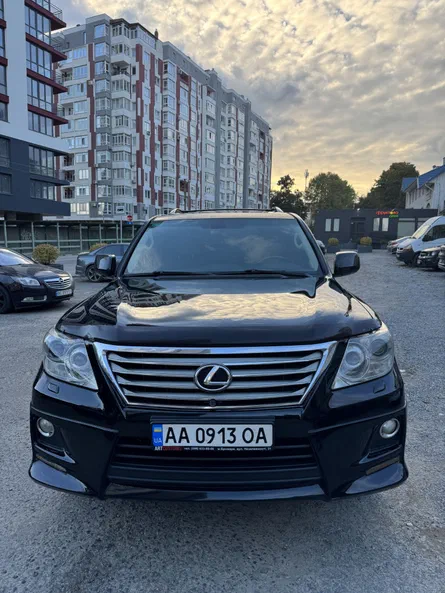 Lexus LX 2010
