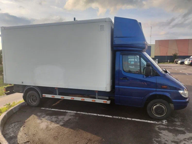 Mercedes-Benz Sprinter 311 2002 - 10