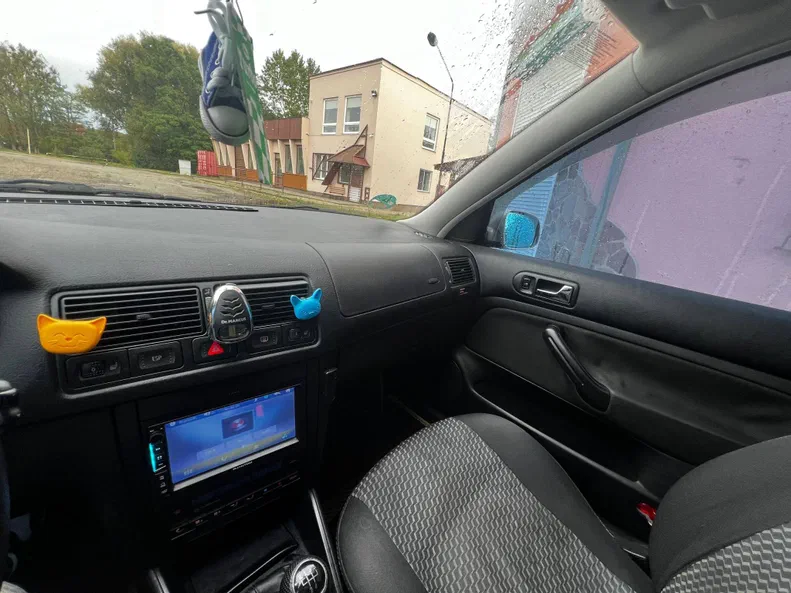 Volkswagen Golf 2001 - 43