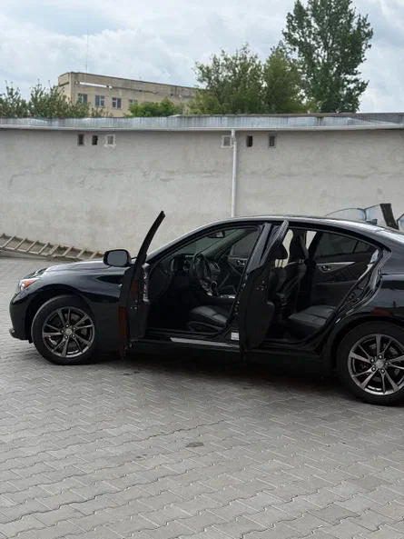 Infiniti Q50 2017 - 8