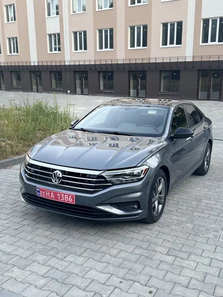 Volkswagen Jetta 2019 - 10