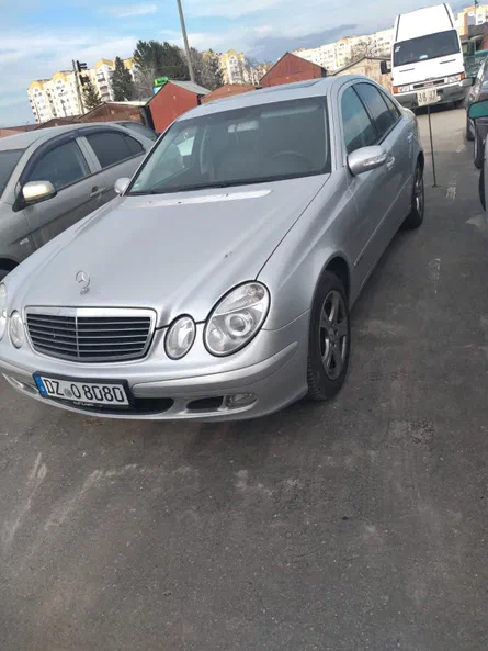 Mercedes-Benz E-Клас 2004 - 12
