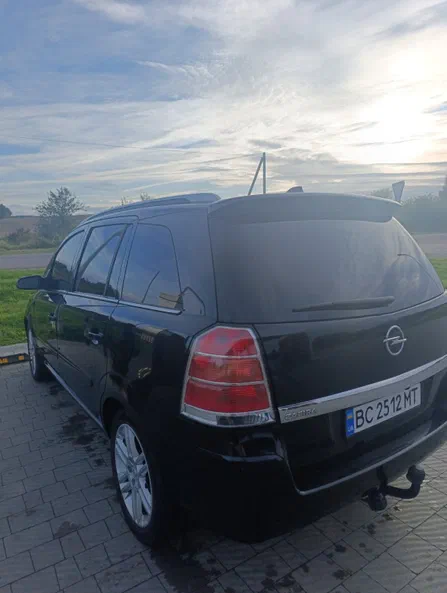 Opel Zafira 2006 - 8