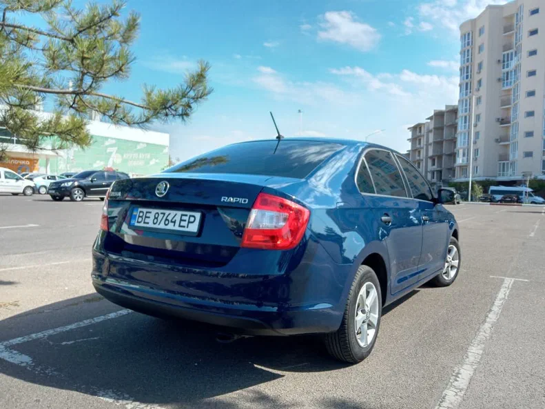 Skoda Rapid 2015 - 6