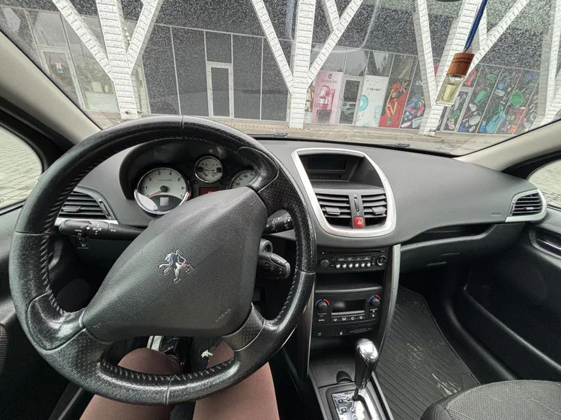 Peugeot 207 2007 - 5