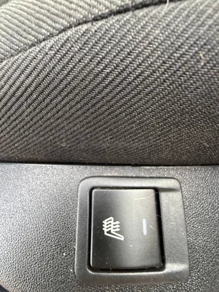 Peugeot 301 2018 - 27