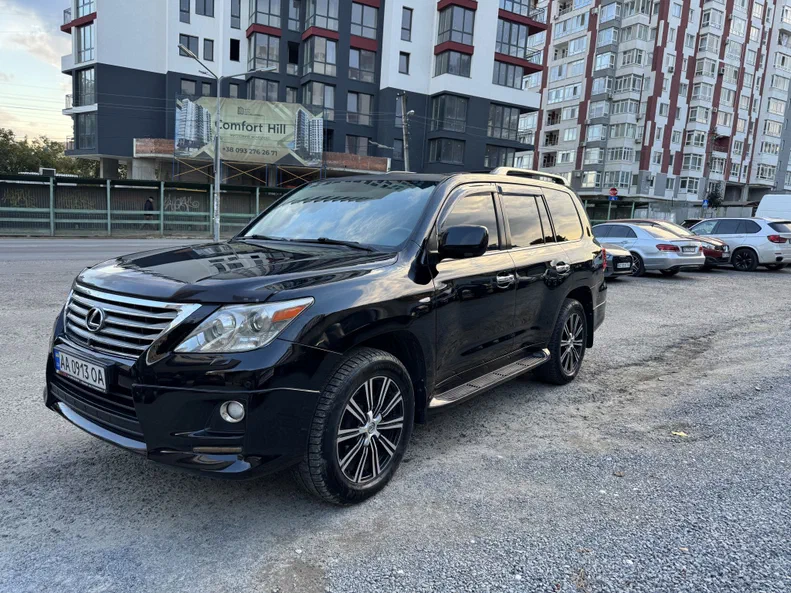 Lexus LX 2010 - 8
