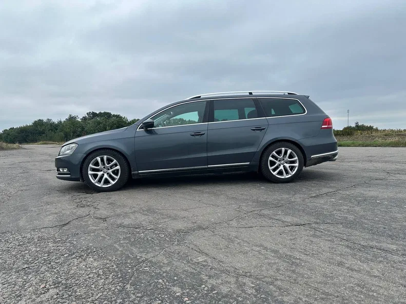 Volkswagen Passat 2011