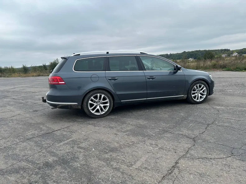 Volkswagen Passat 2011