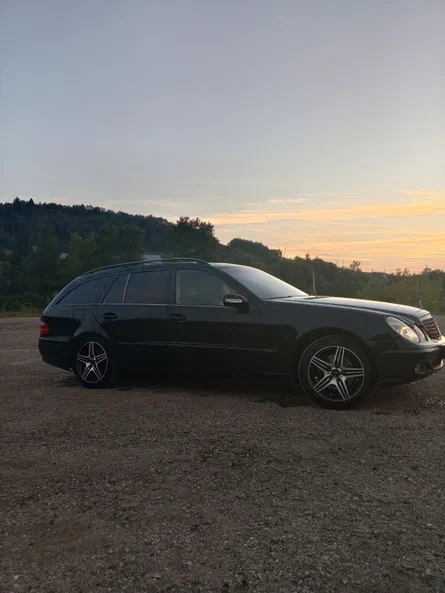 Mercedes-Benz E-Клас 2004 - 12