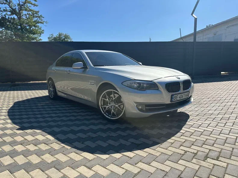 BMW 5 серии 2012