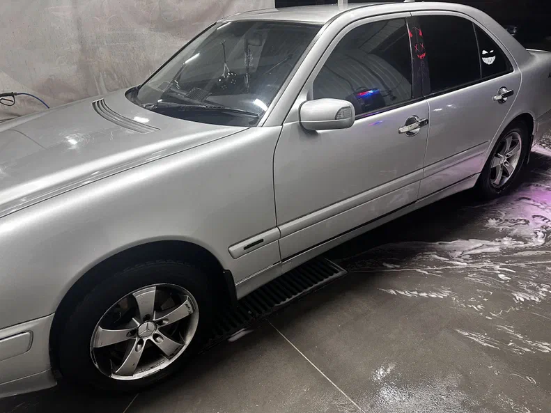 Mercedes-Benz E-Класс 2000