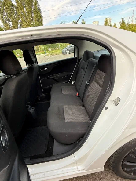 Peugeot 301 2018 - 28