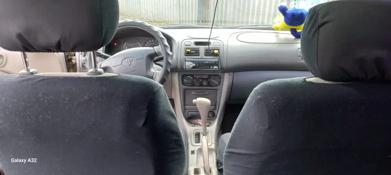 Toyota Corolla 2000