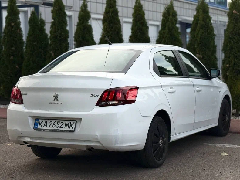 Peugeot 301 2018 - 11