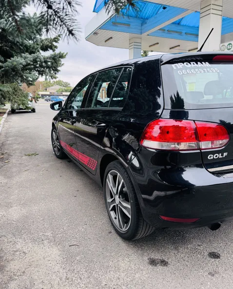 Volkswagen Golf 2011 - 17