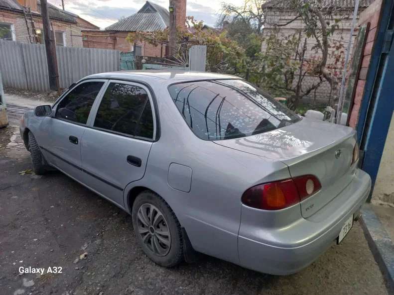 Toyota Corolla 2000 - 9