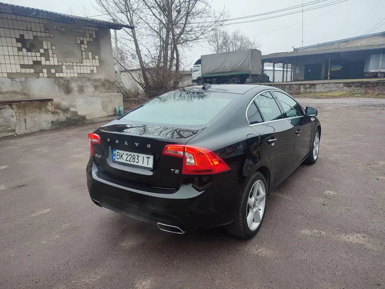 Volvo S60 2013 - 5