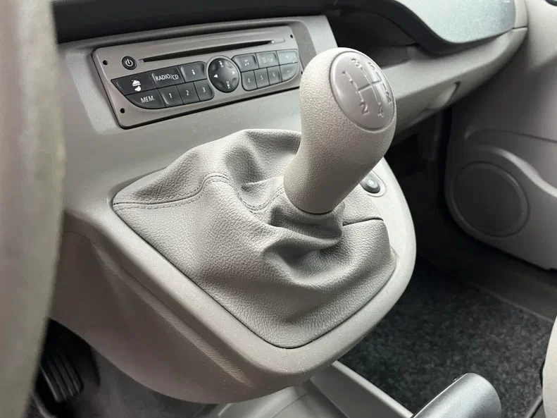 Renault Kangoo 2010 - 16