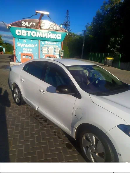 Renault Fluence 2012 - 5