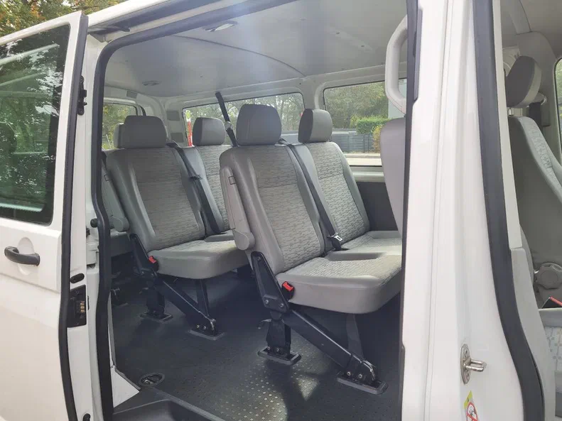 Volkswagen Transporter 2010 - 11