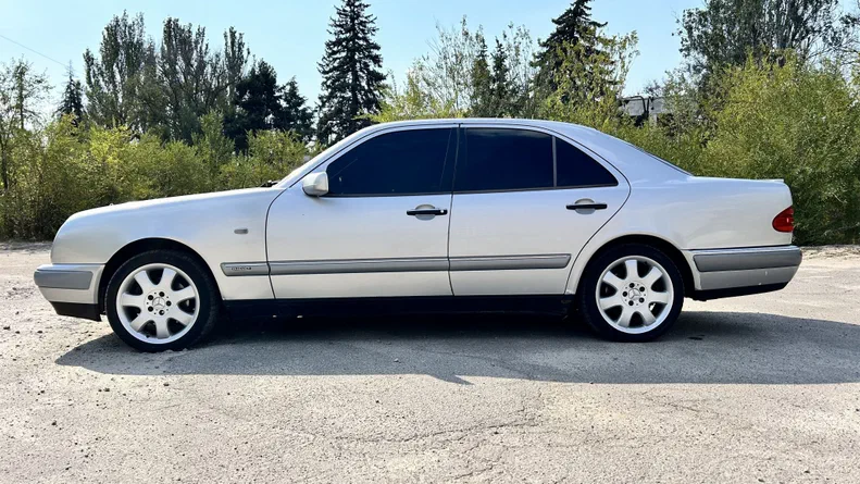 Mercedes-Benz E-Клас 1999 - 7