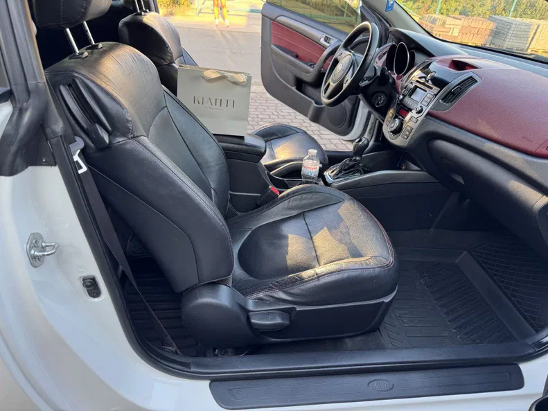 Kia Cerato 2012 - 20