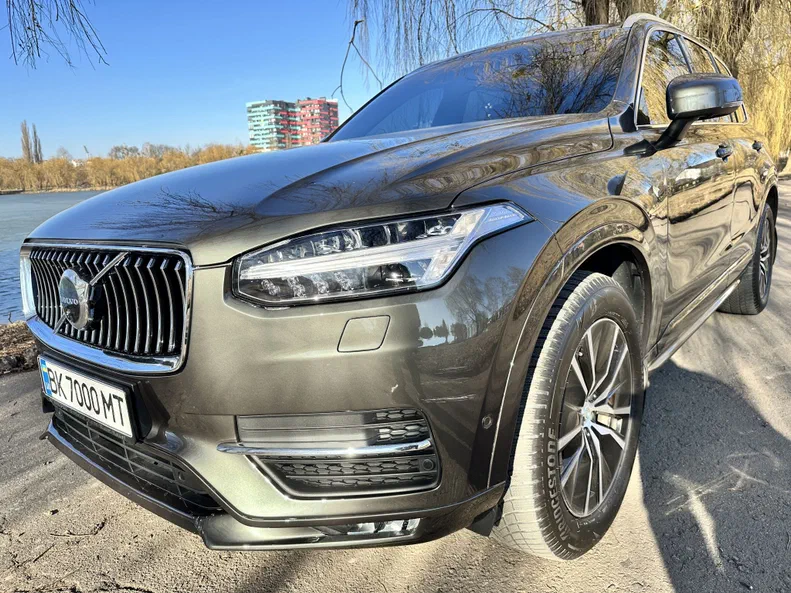 Volvo XC90 2021