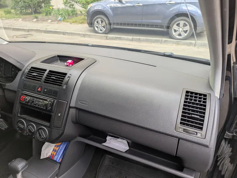 Volkswagen Polo 2008 - 8