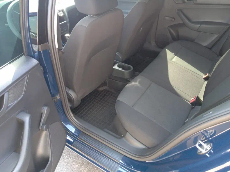 Skoda Rapid 2015 - 8