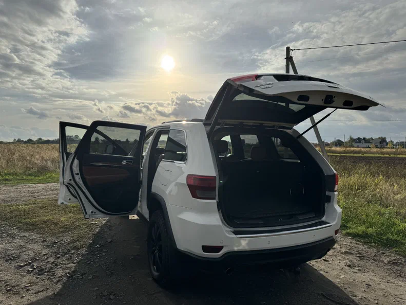 Jeep Grand Cherokee 2011 - 5