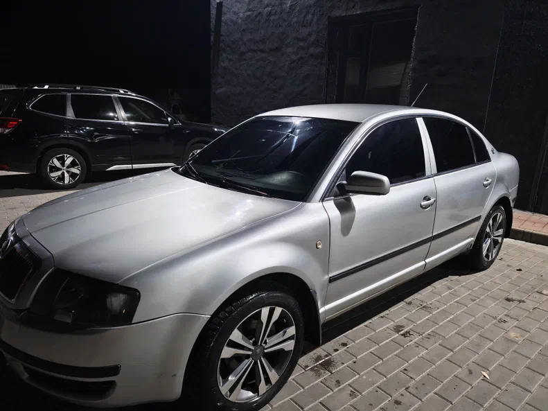 Skoda Superb 2004