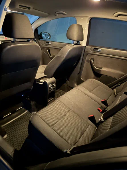 Volkswagen Golf 2010 - 15