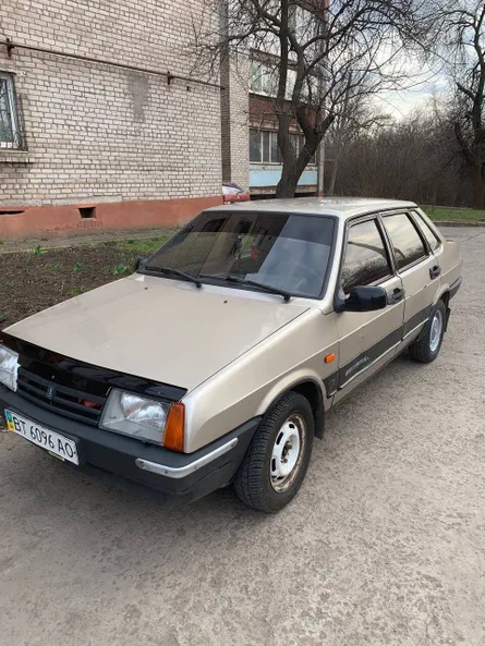 Lada (ВАЗ) 21099 2000