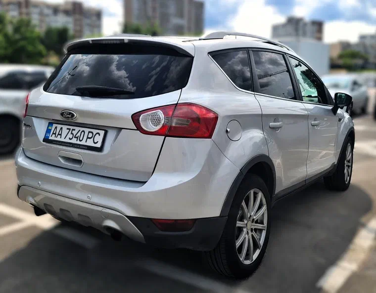 Ford Kuga 2011 - 10