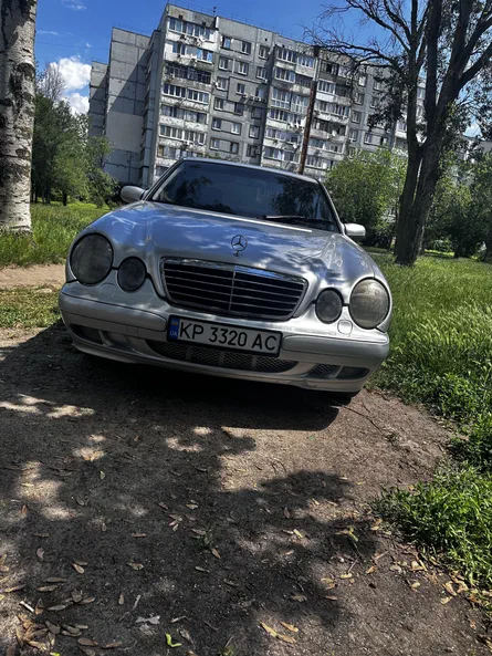 Mercedes-Benz E-Клас 2000 - 2