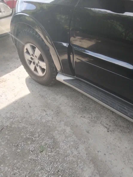 Mitsubishi Pajero 2007 - 9