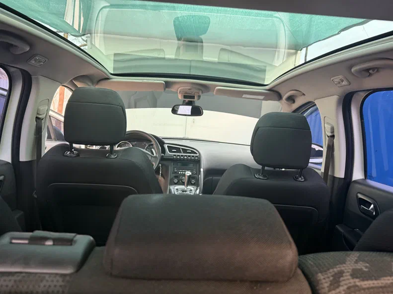 Peugeot 3008 2011 - 8